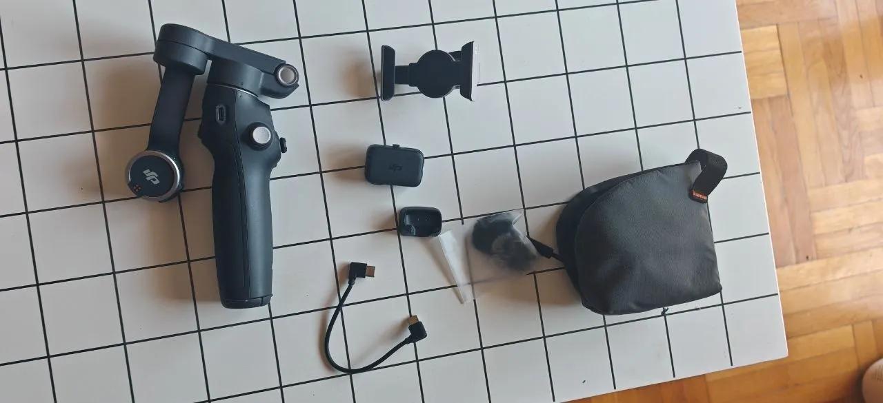 Стабилизатор DJI Osmo 8 для смартфона