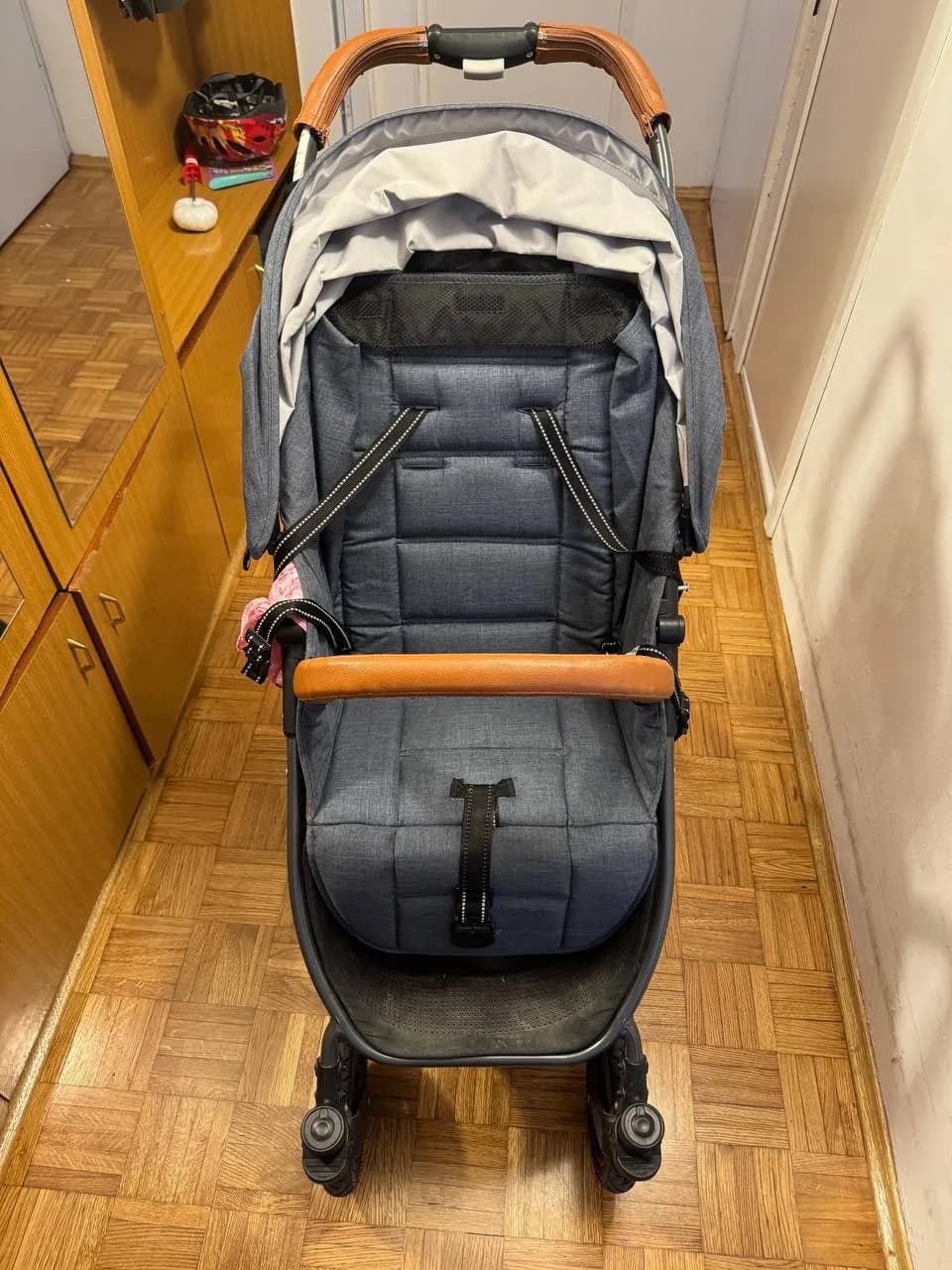 Детская горка, коляска Valco Baby и вставка