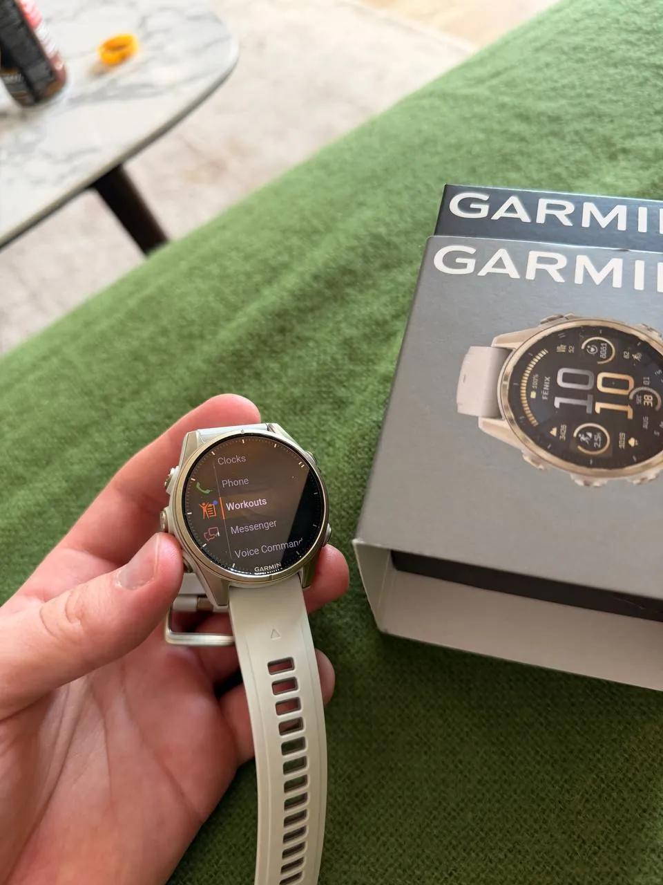Garmin Fenix 8 AMOLED Sapphire 43mm