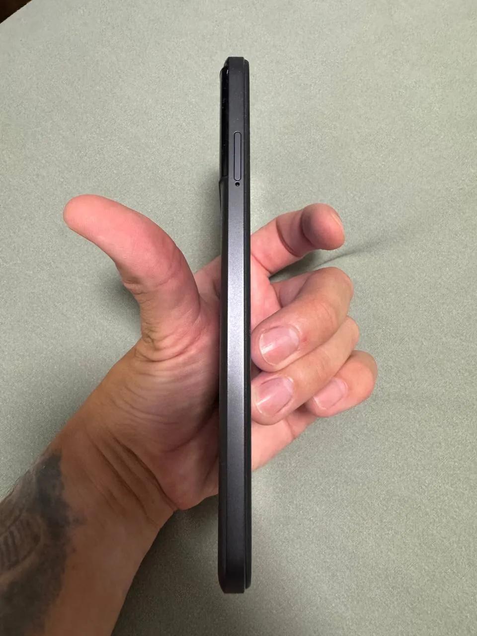 Смартфон Poco M5