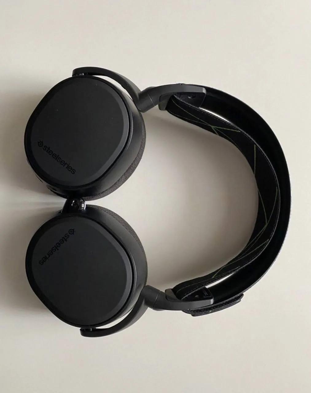 Игровые наушники SteelSeries Arctis 9x