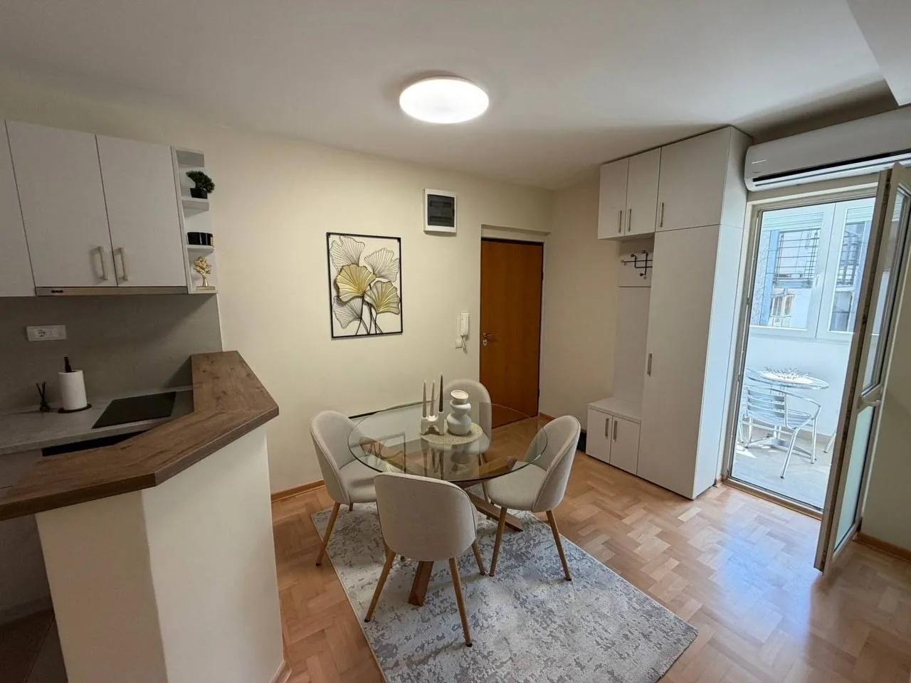 Аренда квартиры Врачар 54м2 850 EUR