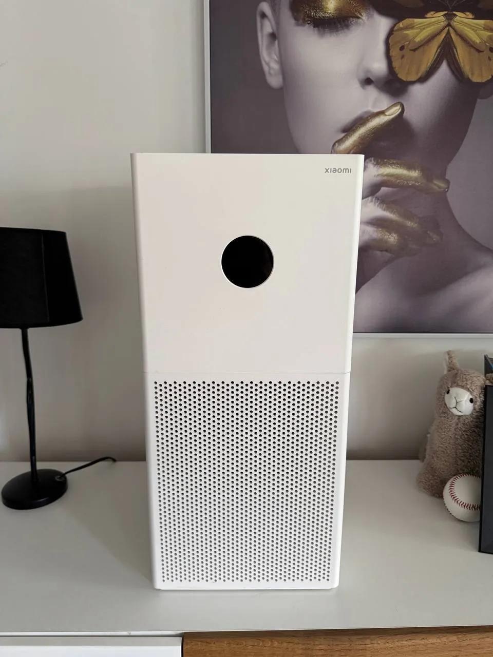 Xiaomi Smart Air Purifier 4 Lite + IKEA стол, стул и фен