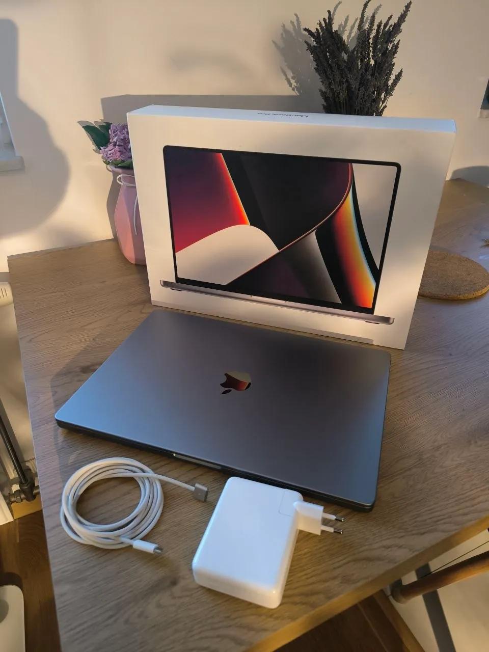 MacBook Pro M1 16 дюймов 32GB 512GB