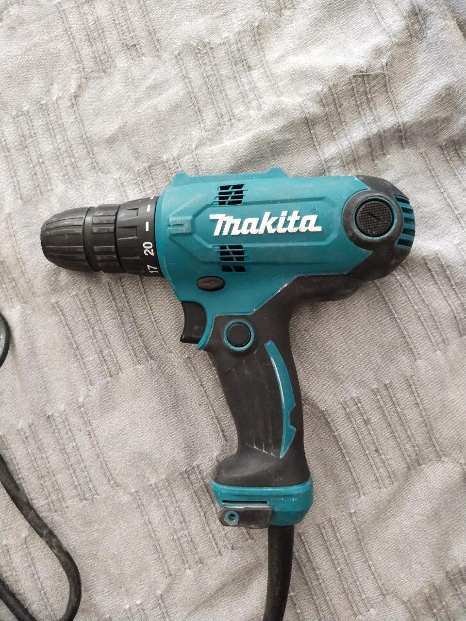 Проводной шуруповёрт Makita почти новый
