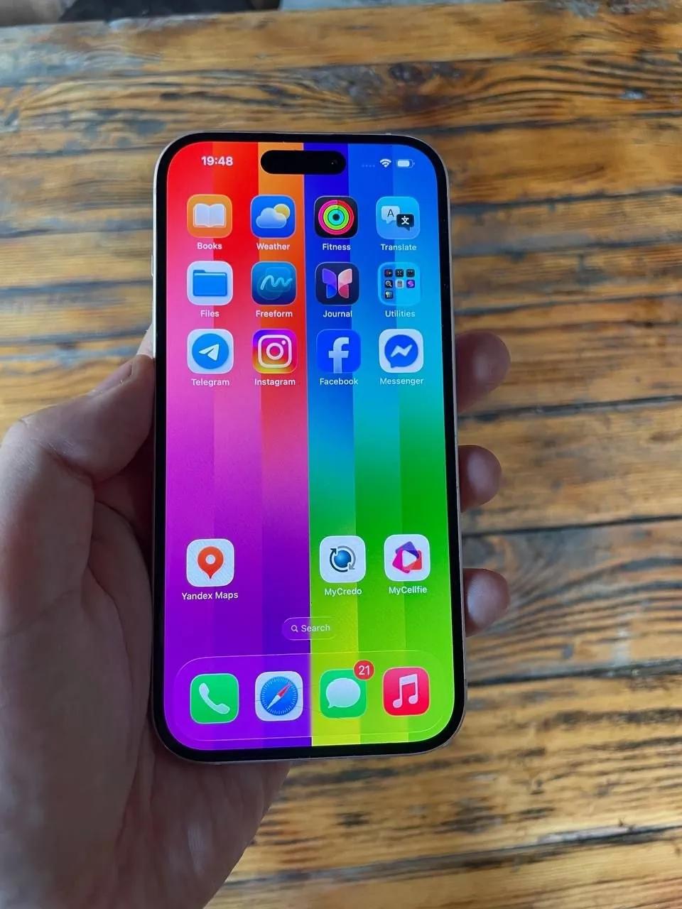 iPhone 15 128GB Pink со сколом