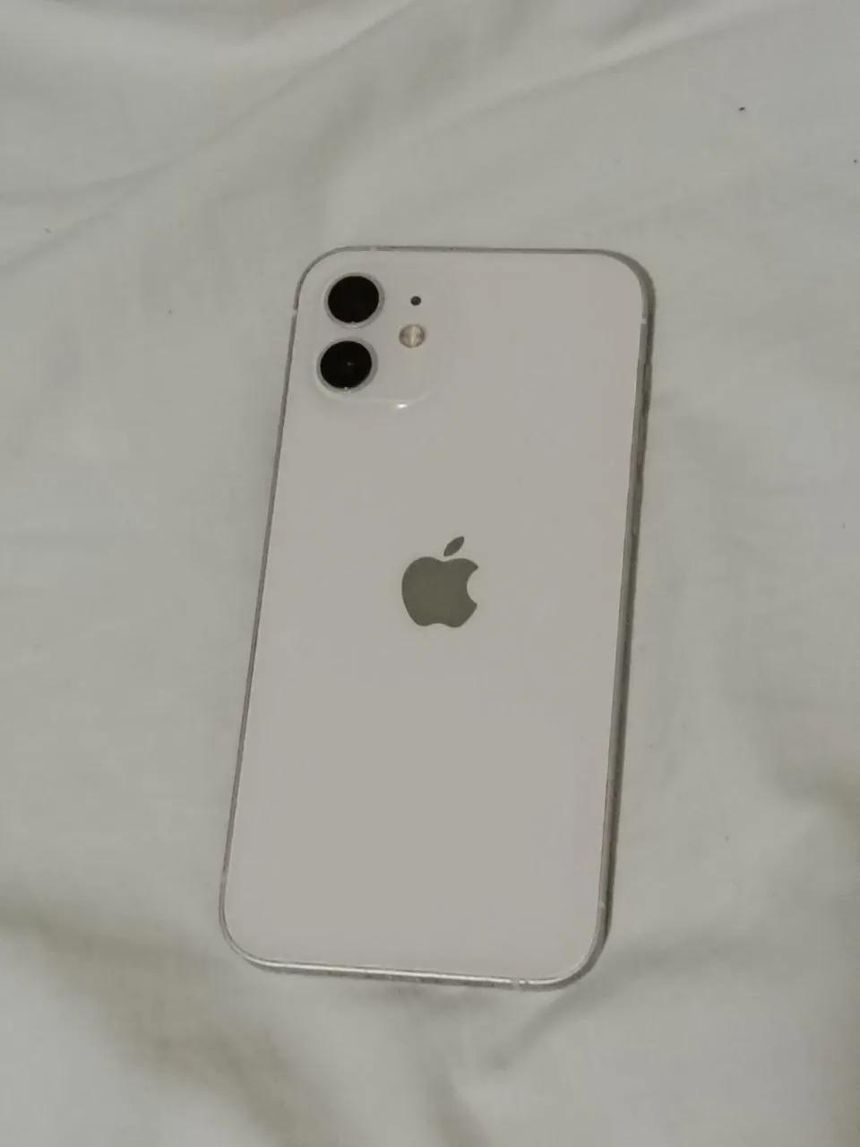 iPhone 12 256 ГБ батарея 74%