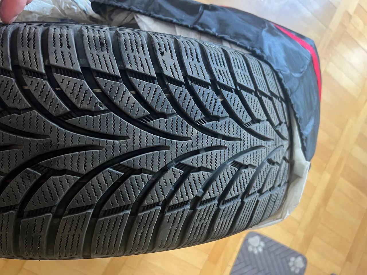 Зимние шины Nankang 215/55 R16 комплект