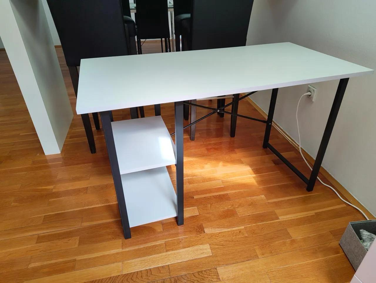 Рабочий стол 120x60 см