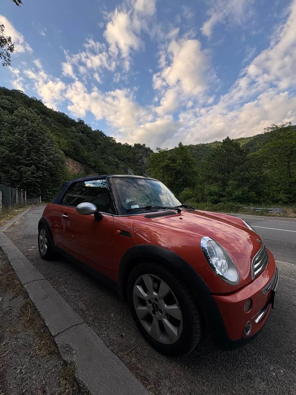 Mini Cooper R52 Cabrio, 2005 год.
