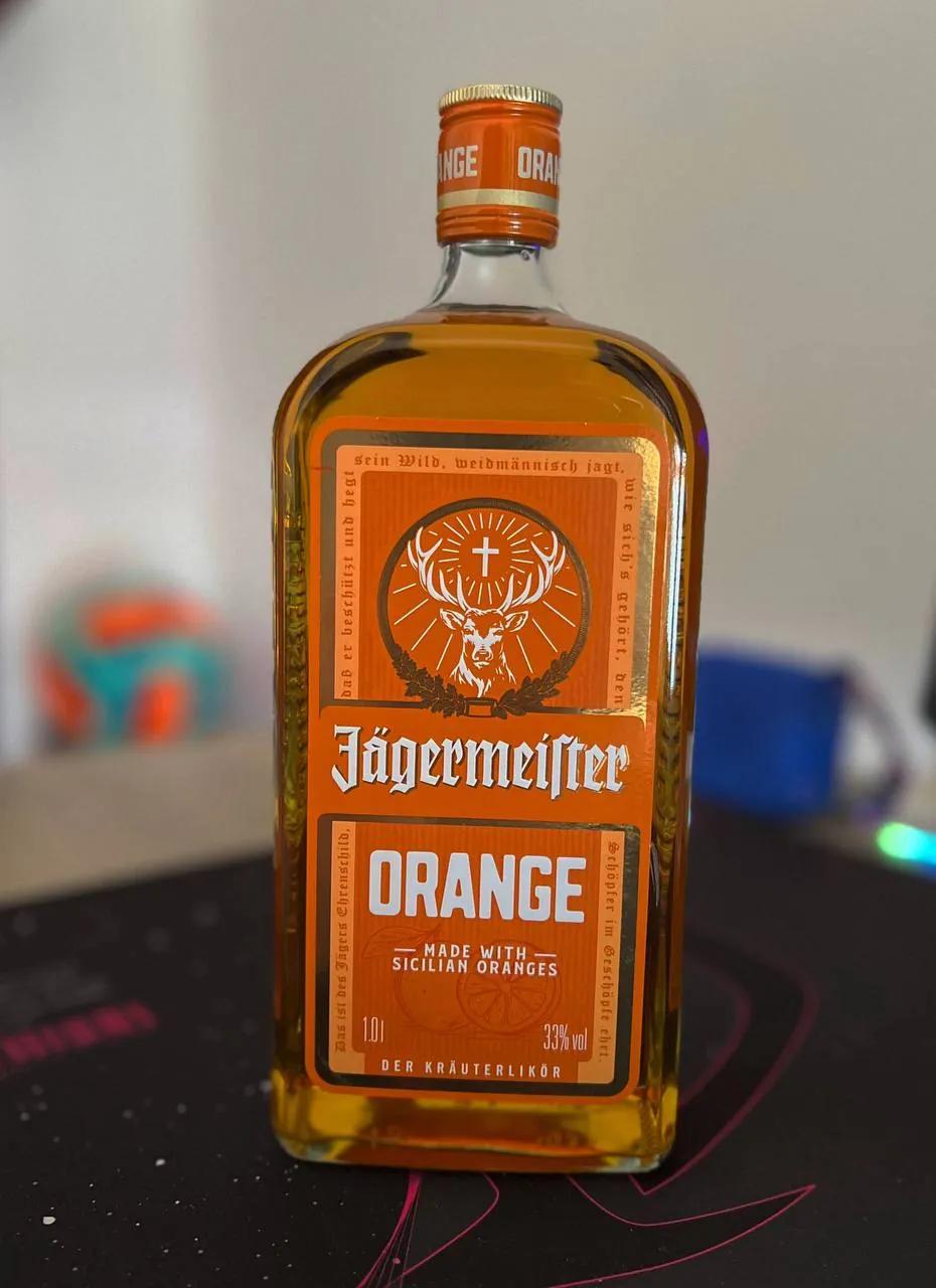Купили в Duty Free ликер Jagermeister Orange 1 литр, взяли две, одну везли на заказ, потом от нег...