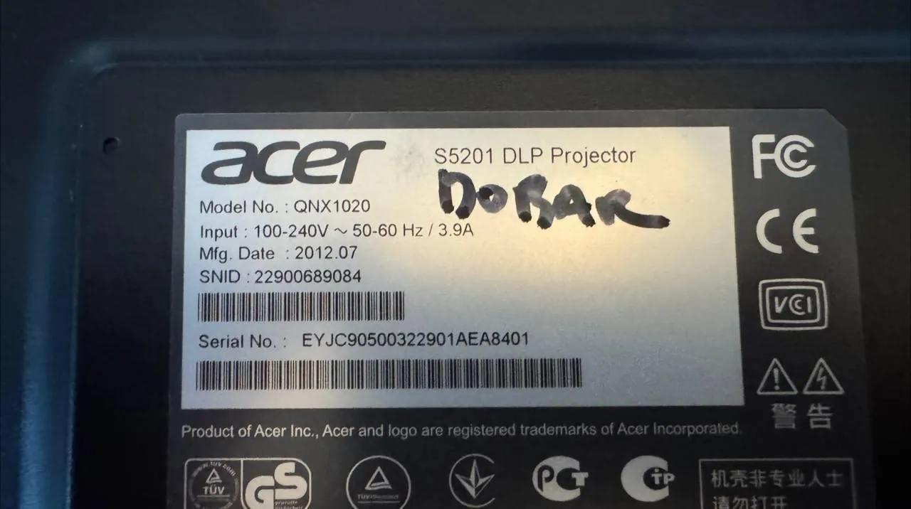 Проектор Acer S5201 короткофокусный