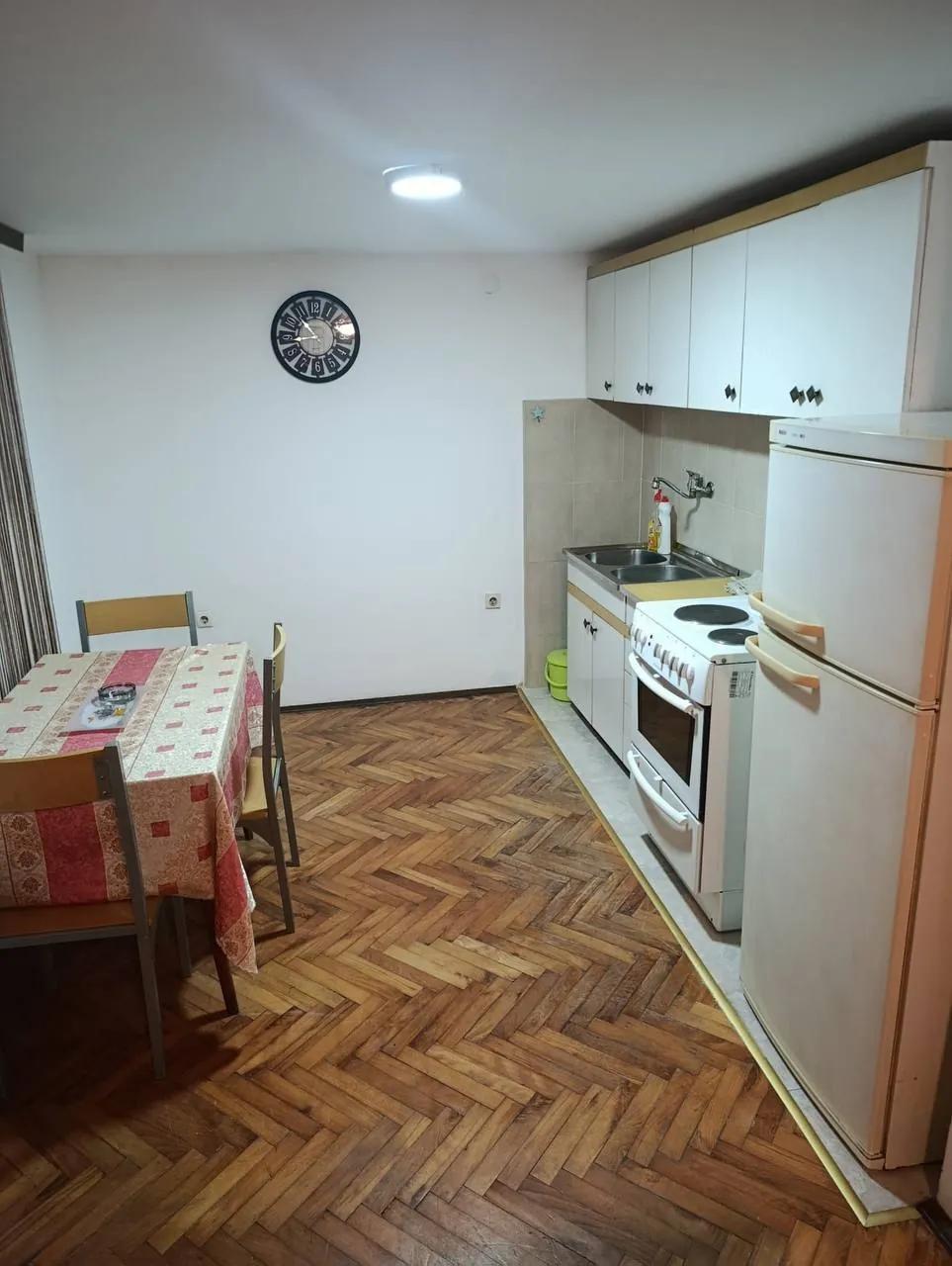 Квартира 2К аренда Карабурма 350 EUR белый картон