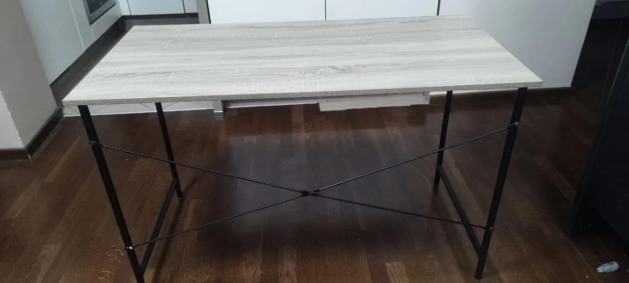 Рабочий стол VANDBORG IKEA и кровать с ящиками