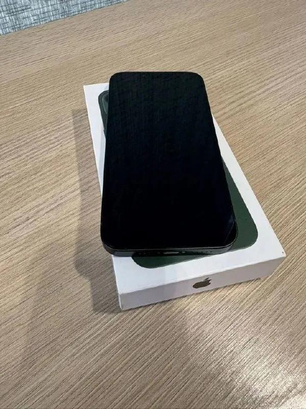 iPhone 13 128GB зеленый идеальный