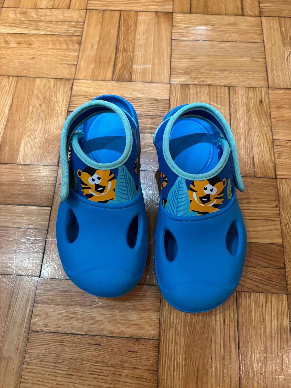 Детская обувь Skechers Dr. Kong Decathlon