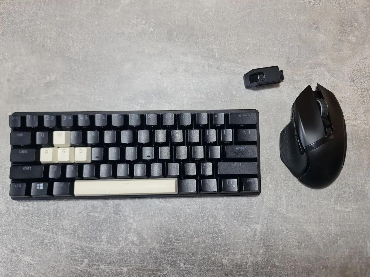 Razer Huntsman Mini клавиатура
