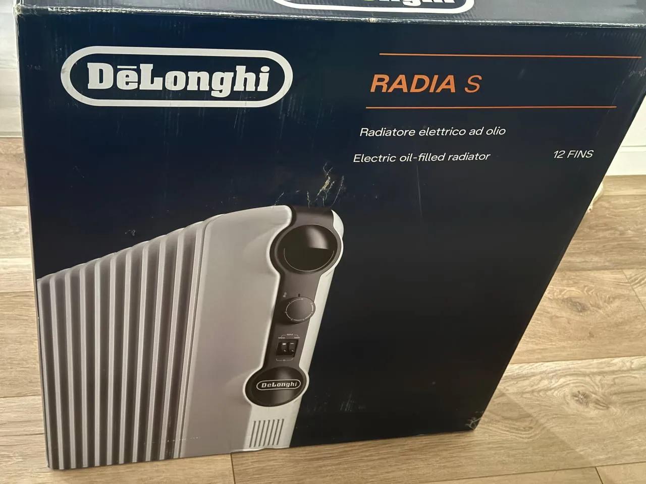 Масляный радиатор DeLonghi TRRS1225