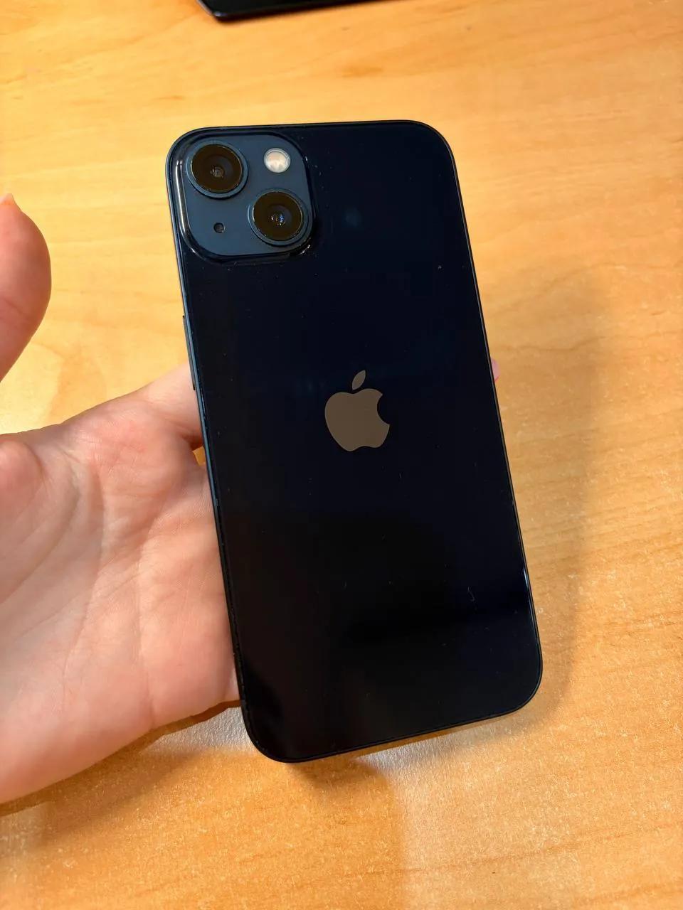 iPhone 13 128GB аккумулятор 81%