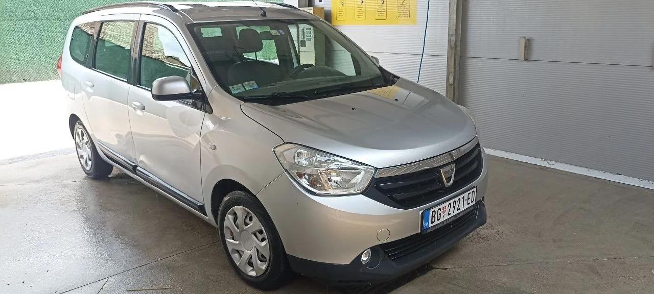 Dacia Lodgy 2013 дизель 7 мест