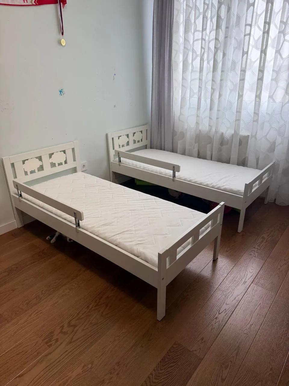Детские кровати 2 шт с матрасами IKEA