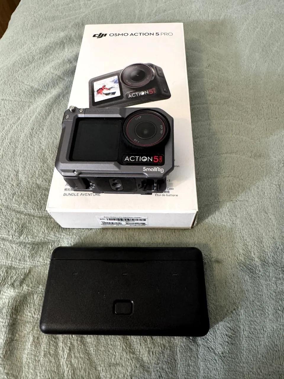 Экшн-камера DJI Osmo Action 5 Pro Adventure Combo