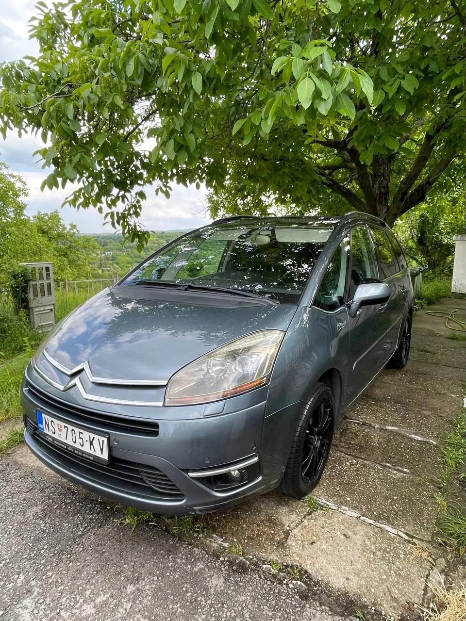 Citroen C4 Grand Picasso 2006 дизель 7 мест