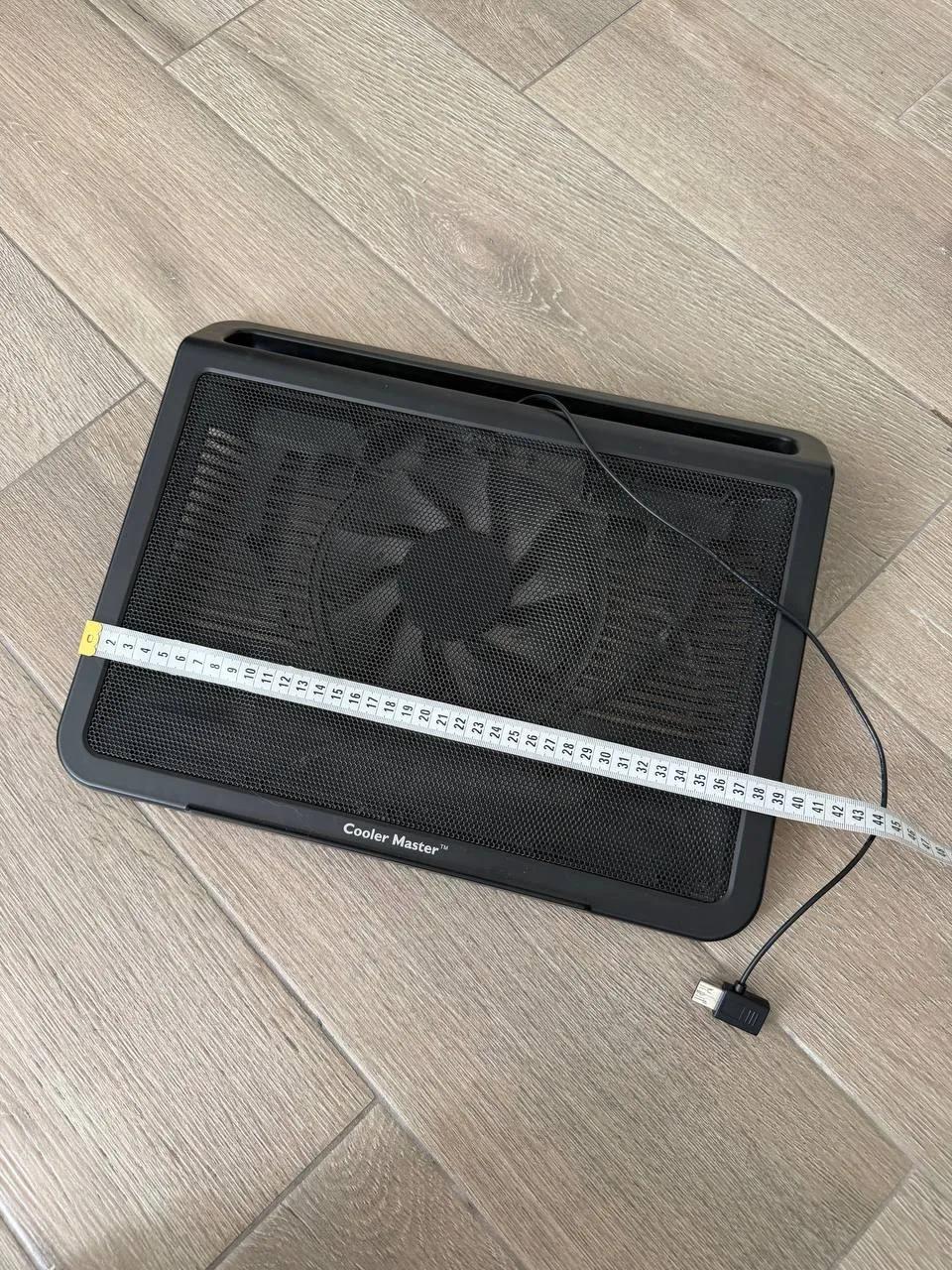 Подставка-кулер Cooler Master Notepal L1
