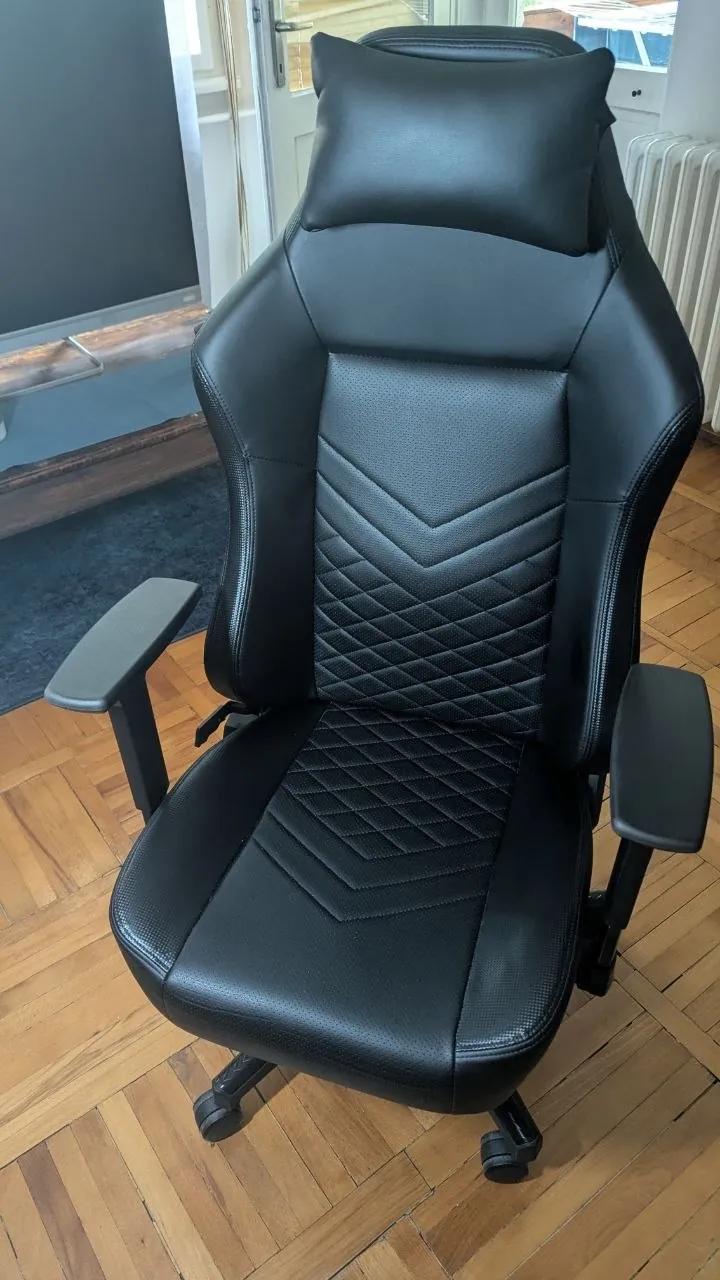 Игровое кресло ABILDAA LEGEND хорошее состояние