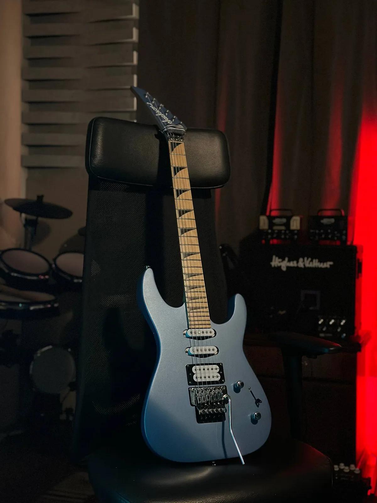Гитары и педали эффектов Jackson Line6 HX Stomp Белград