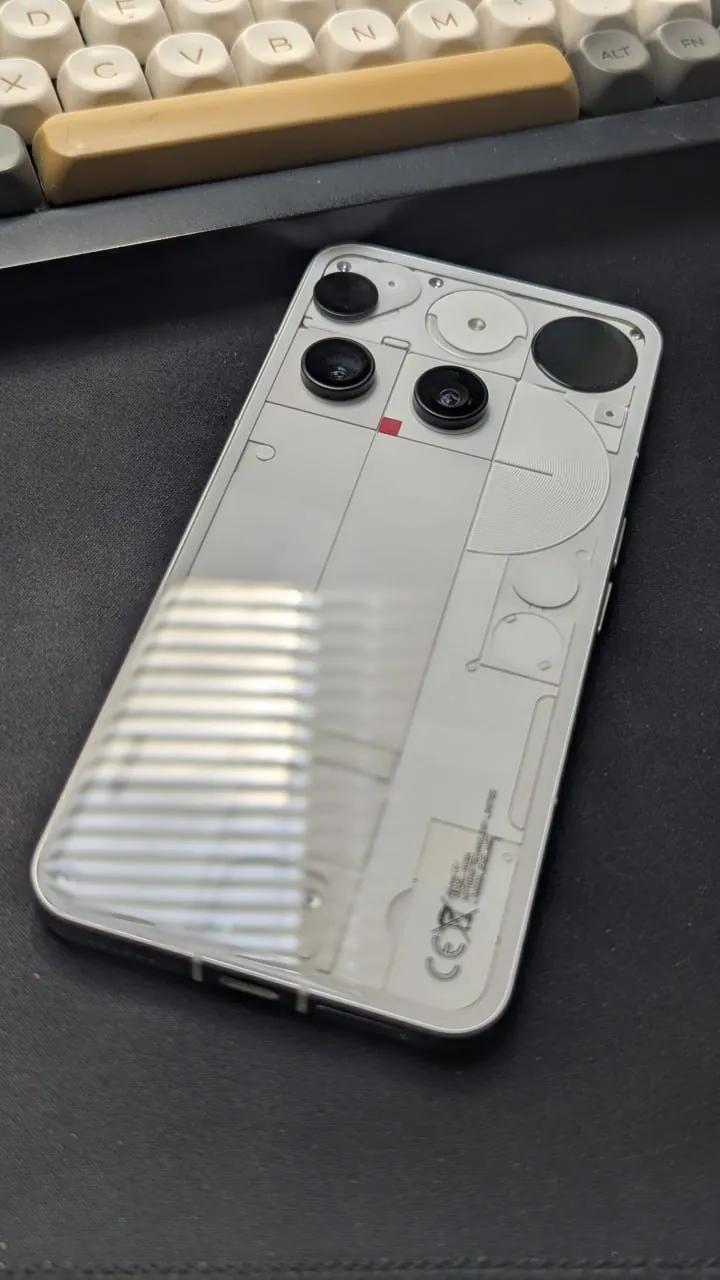 Nothing Phone 3 12/256 ГБ как новый полный комплект