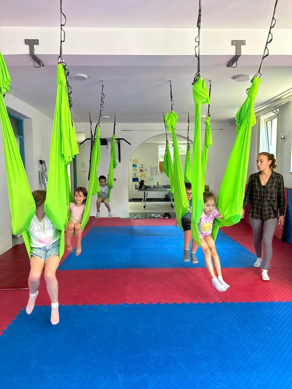 Гамаки нейлоновые для йоги и фитнеса