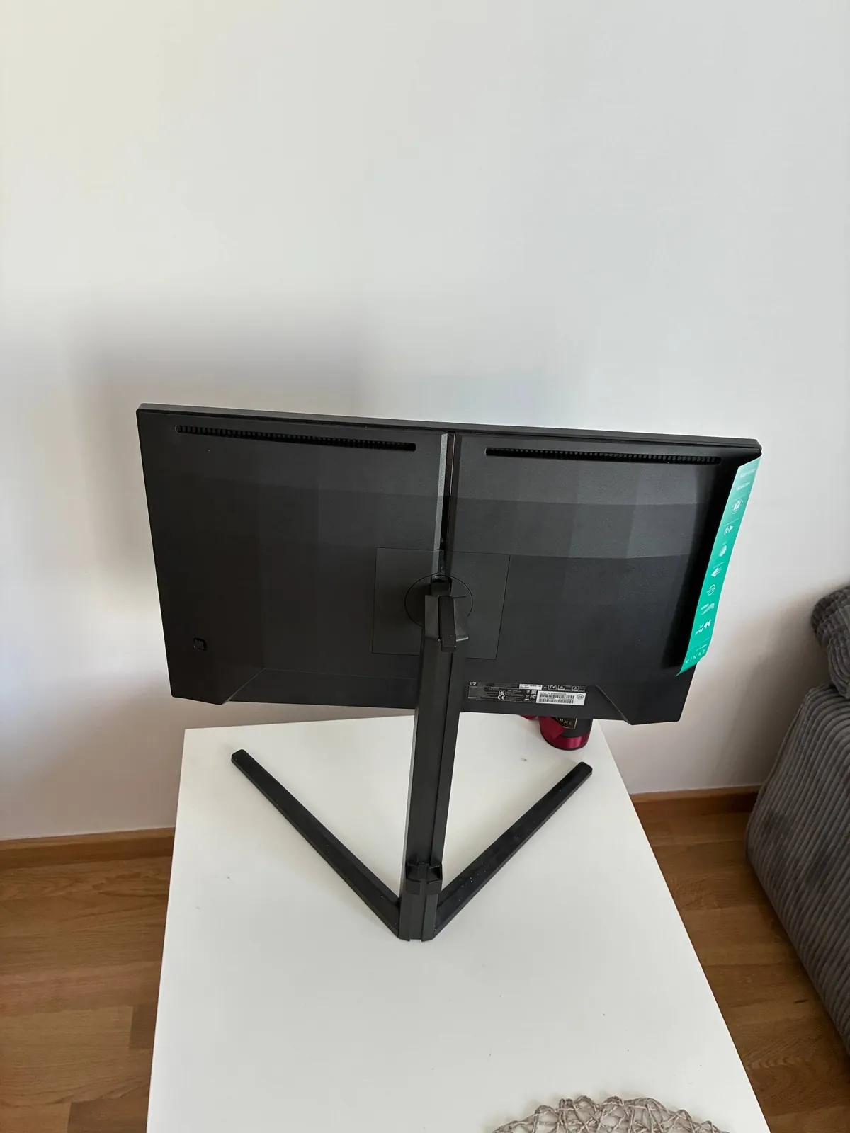 Монитор Philips 1080p 180Hz