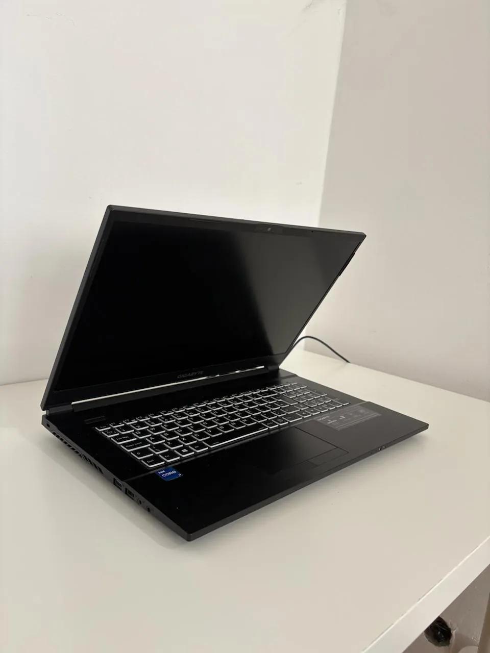 Ноутбук Gigabyte G7 MD 17.3 i7 RTX 3050 Ti 16GB
