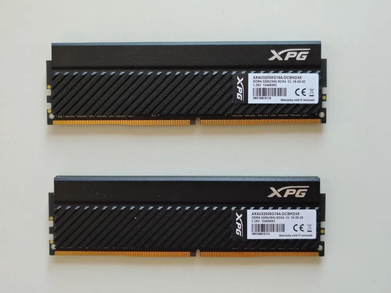 ОЗУ 16GB ADATA XPG Gammix D45 DDR4 3200