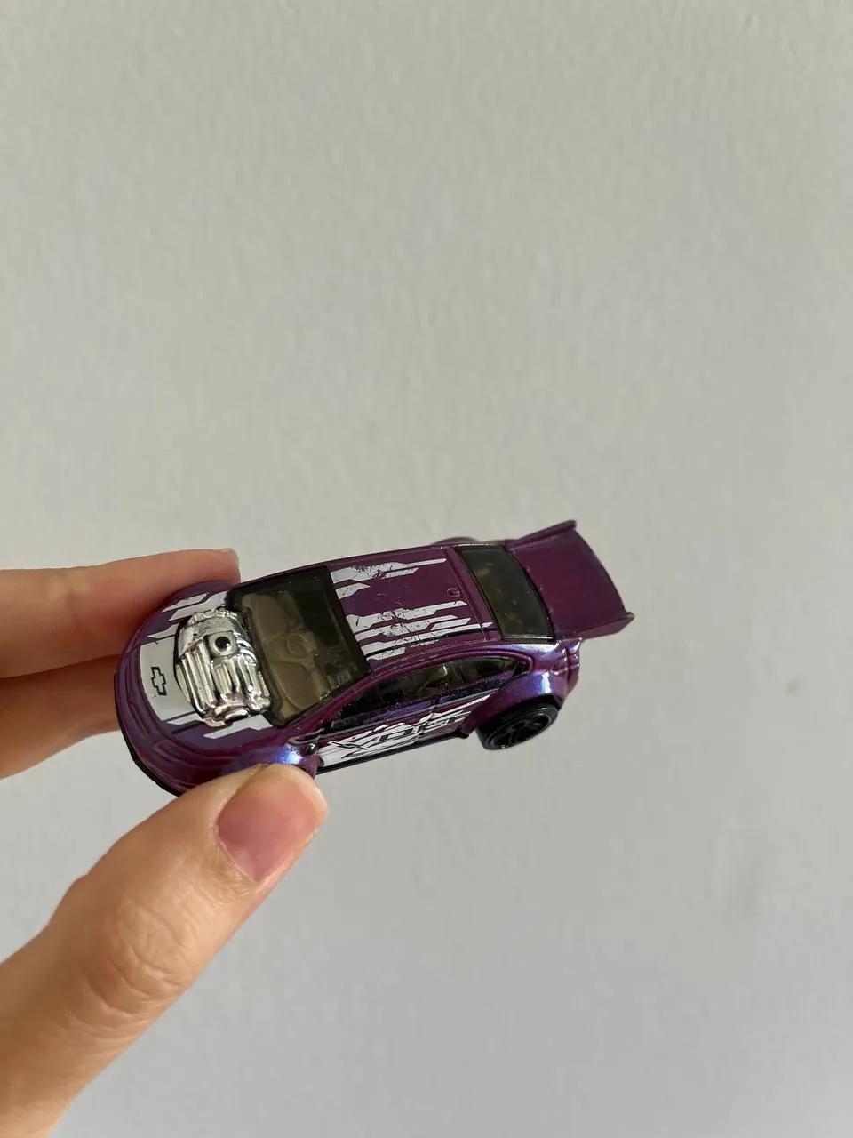 Машинка Hot Wheels игрушечная Нови-Сад