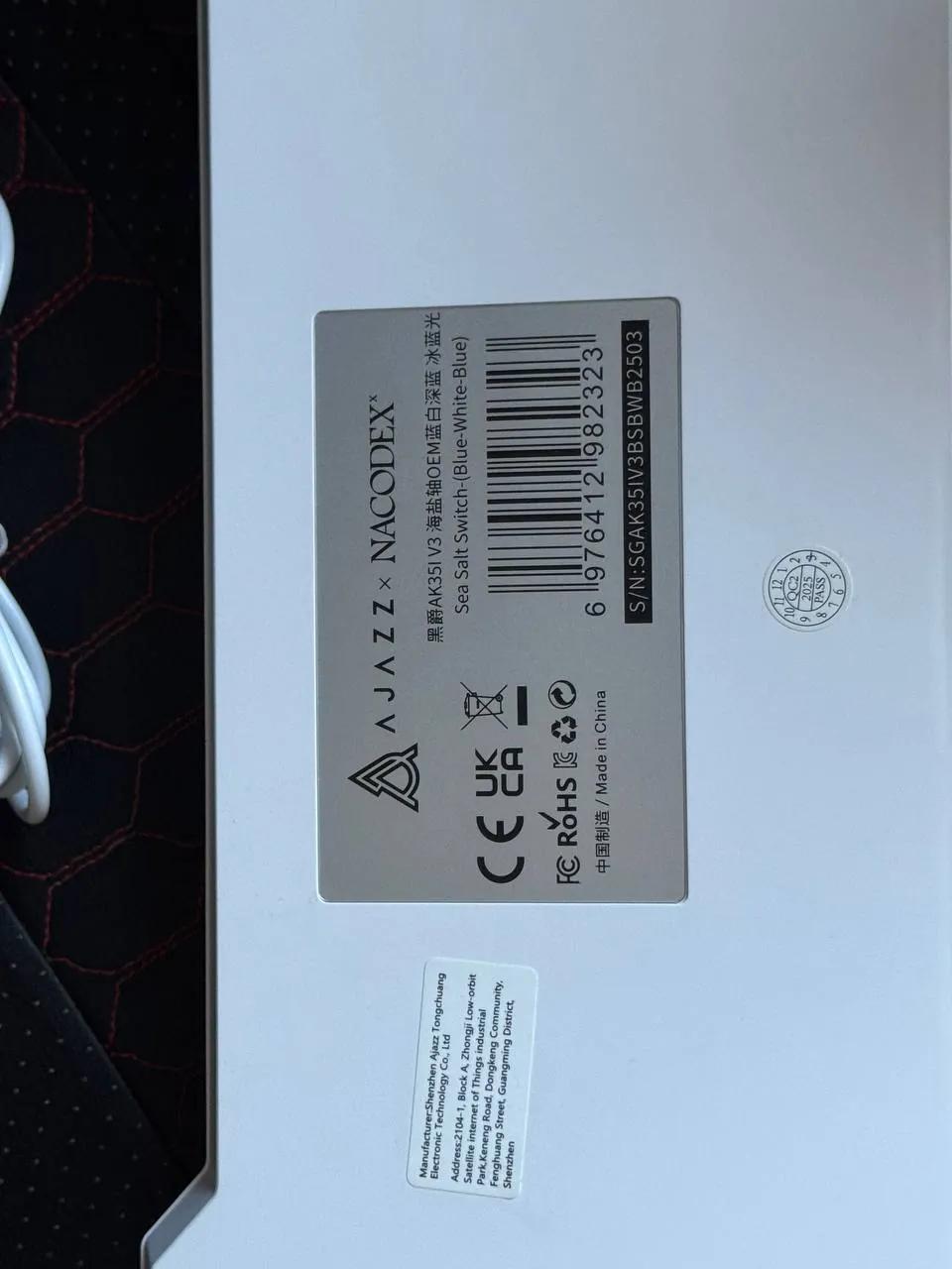 Apple Watch Series 9 41mm и клавиатура Ajazz и мышь Logitech G102