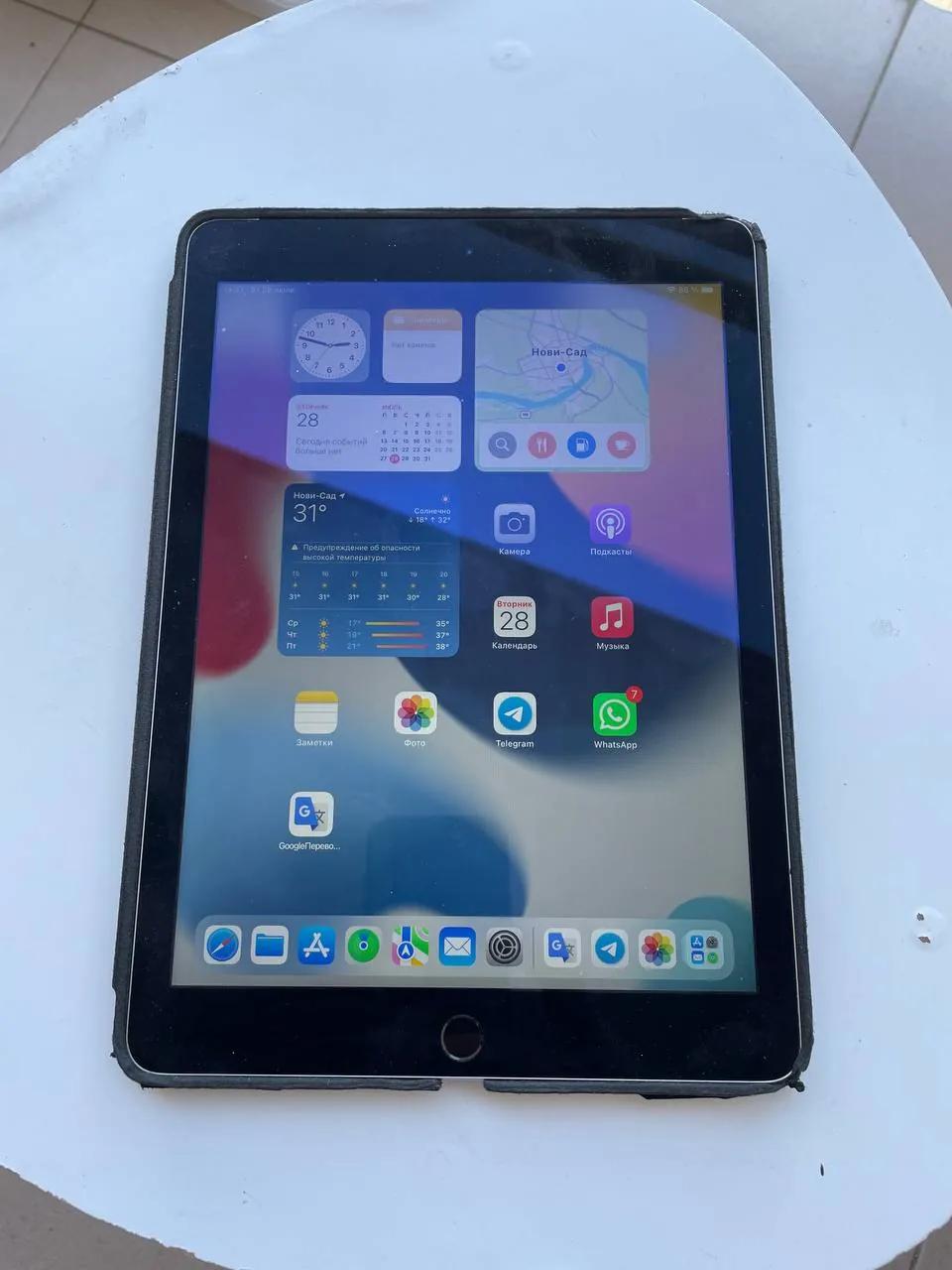 iPad Air 2 16 ГБ Wi-Fi Cellular