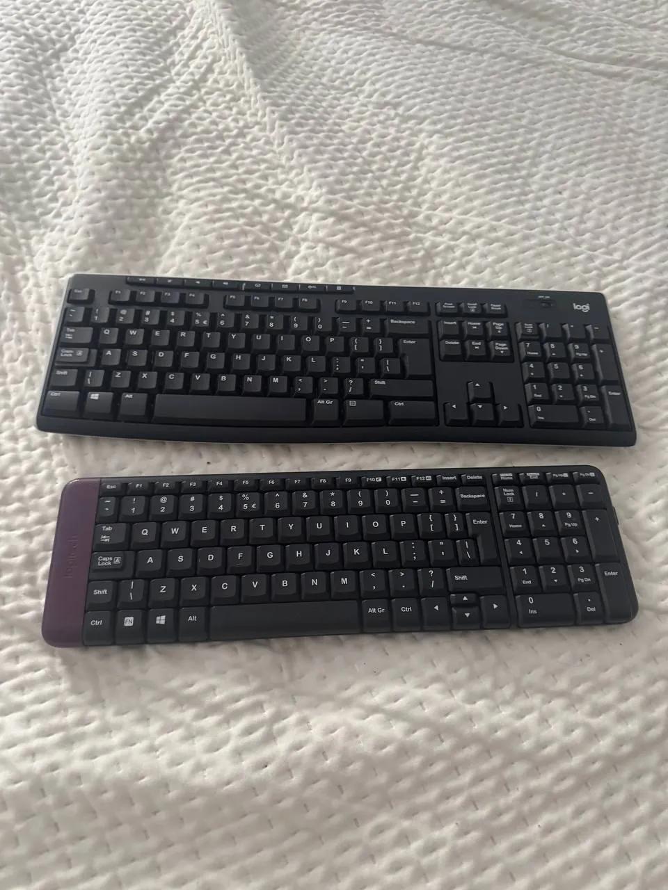 Клавиатуры Logitech — 3 штуки
