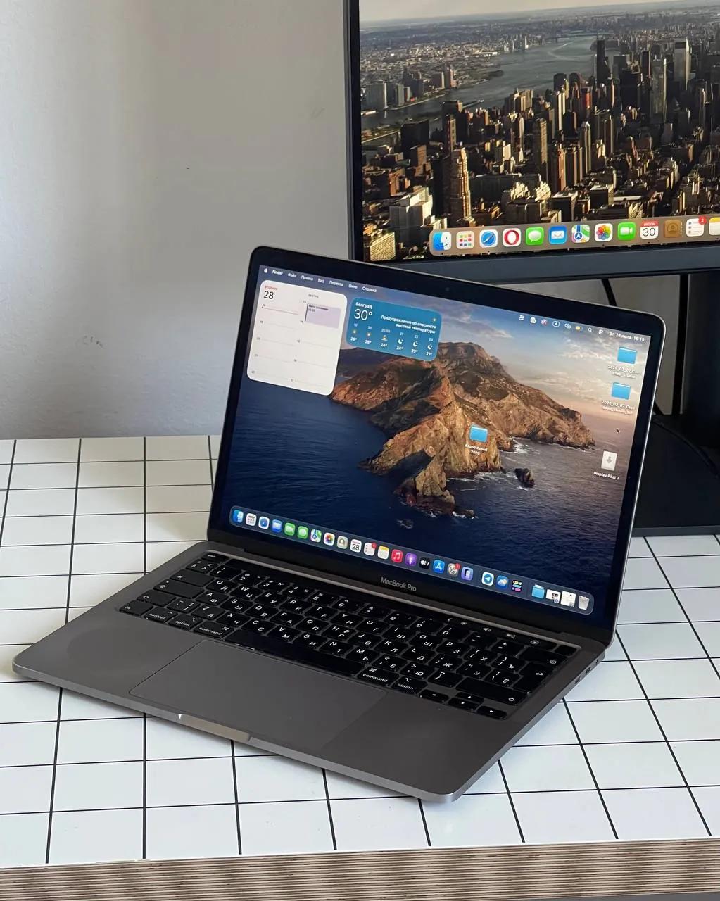 MacBook Pro 13 2020 i5 16GB 256GB
