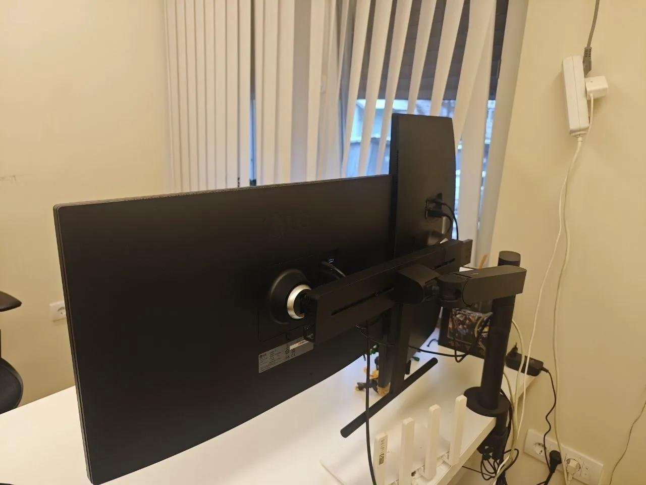 Монитор LG 27 Ergo Dual QHD Нови-Сад
