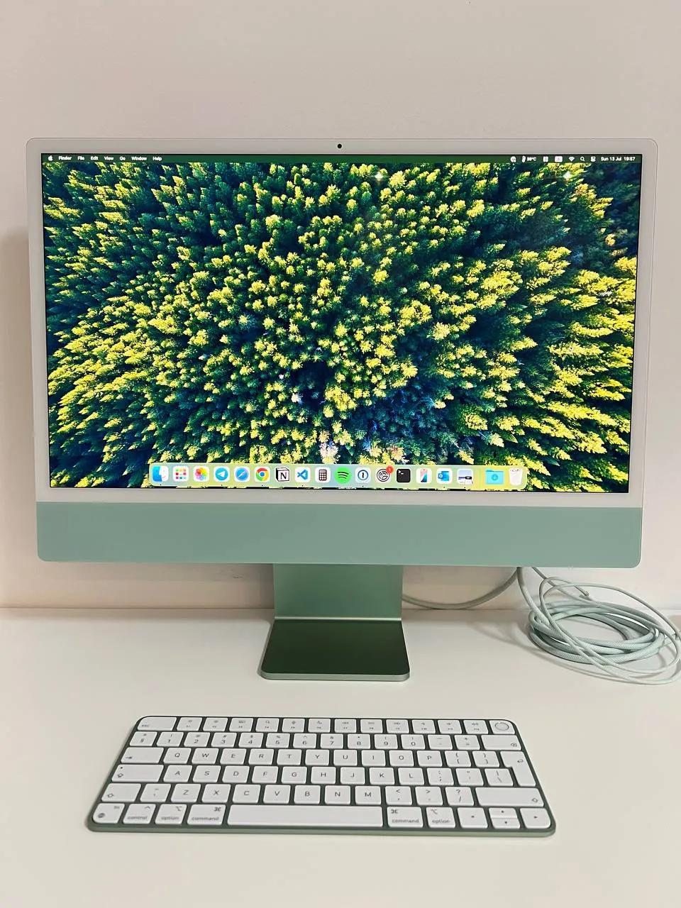 iMac 24" M1 8ГБ 256ГБ зелёный