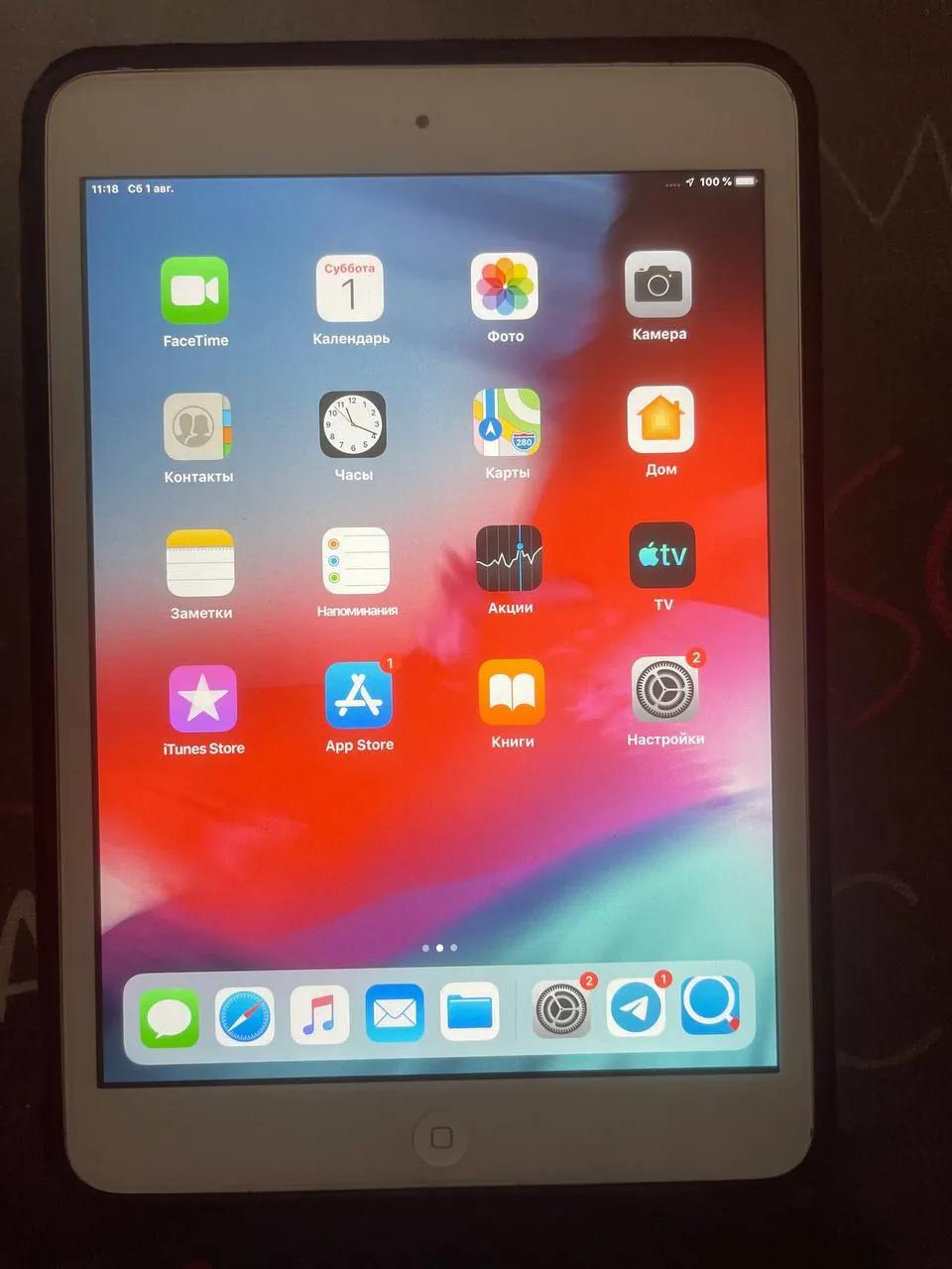 Apple iPad mini 2 128 ГБ + чехол