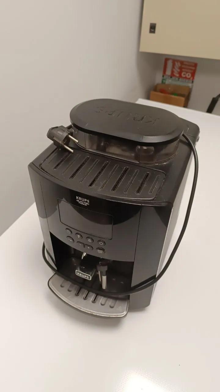 Кофемашина KRUPS Espresseria Quattro Force со встроенной кофемолкой
