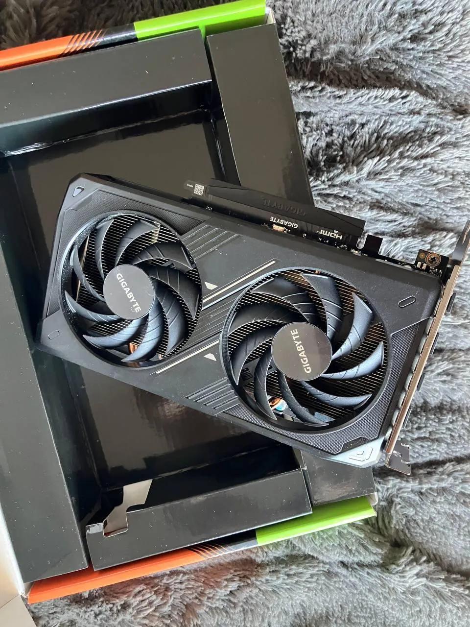Видеокарта Gigabyte RTX 5050 WINDFORCE OC 8GB