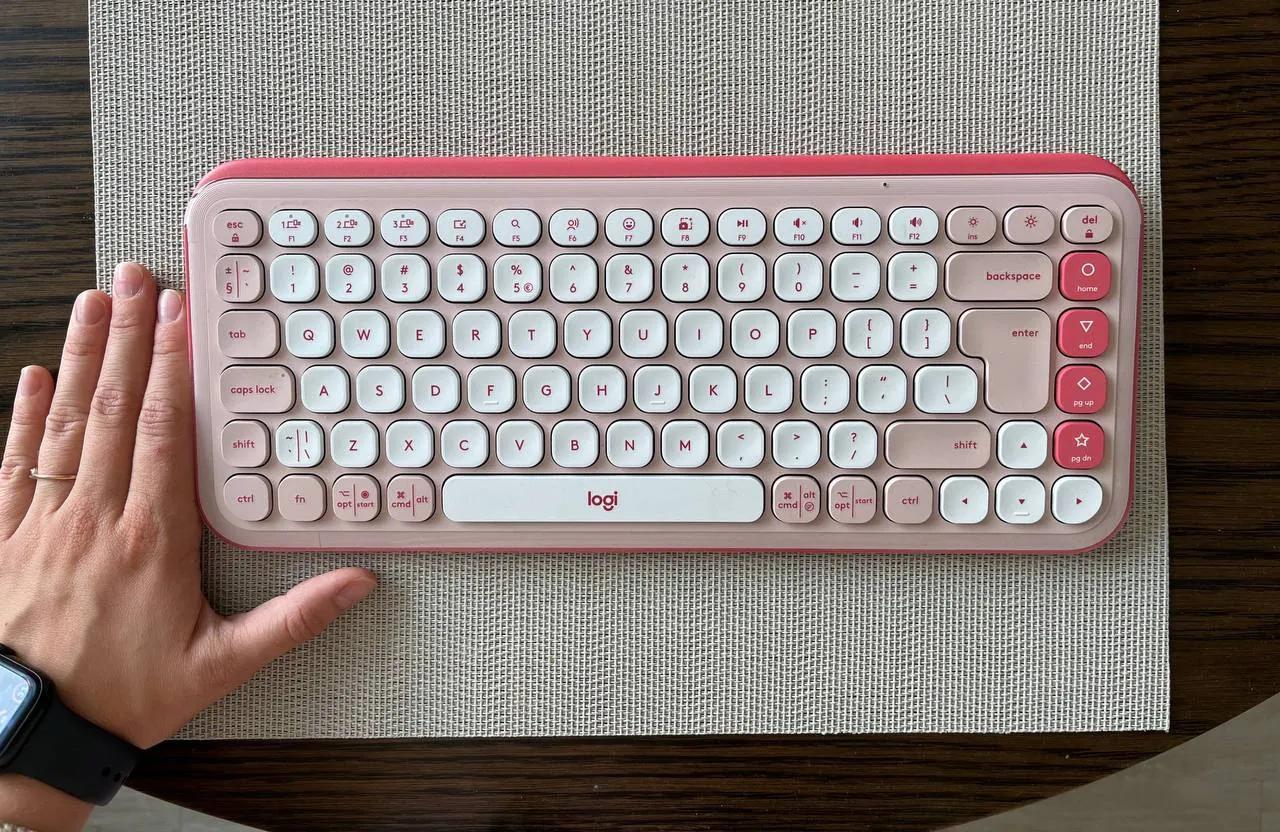 Беспроводная клавиатура Logitech POP Icon Нови-Сад