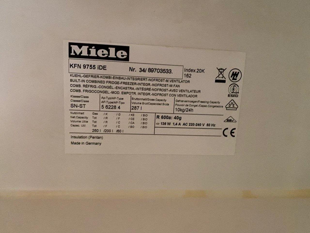 Встраиваемый холодильник Miele KFN 9755 iDE