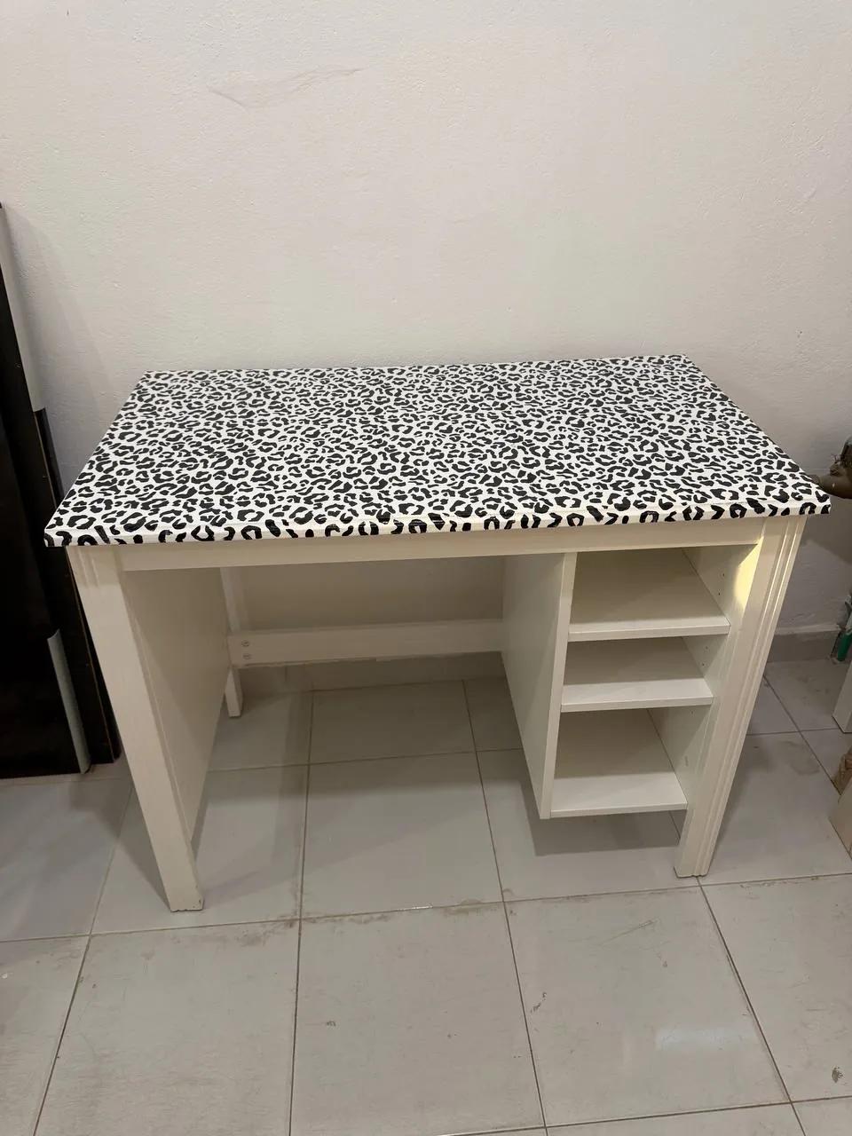Рабочий стол IKEA Brusali Вождовац