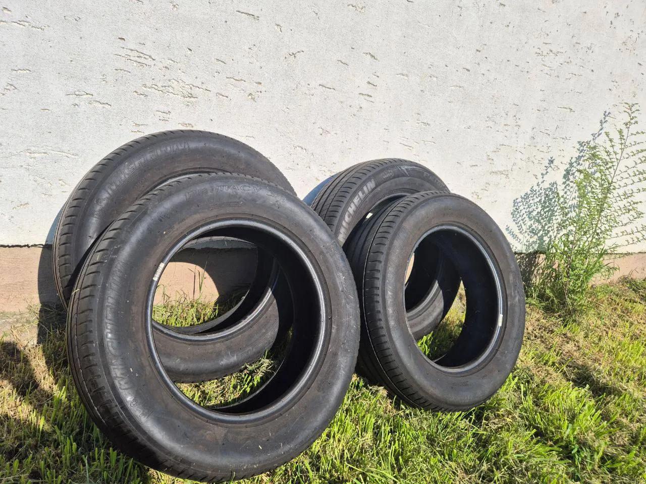 Шины летние Michelin Primacy 3 215/65 R17 комплект