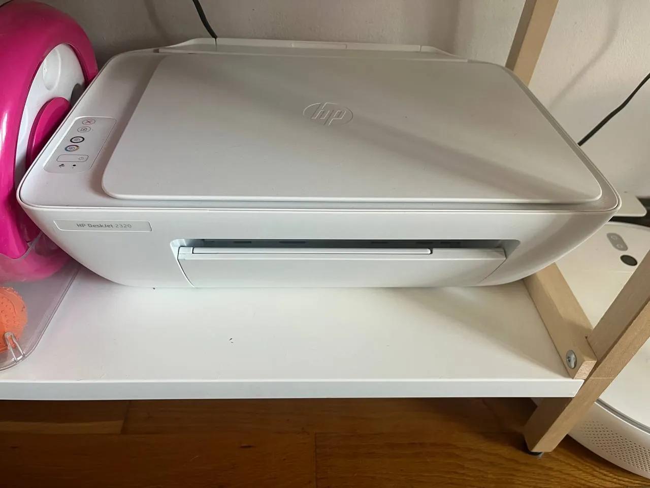 Принтер HP DeskJet 2320 с коробкой
